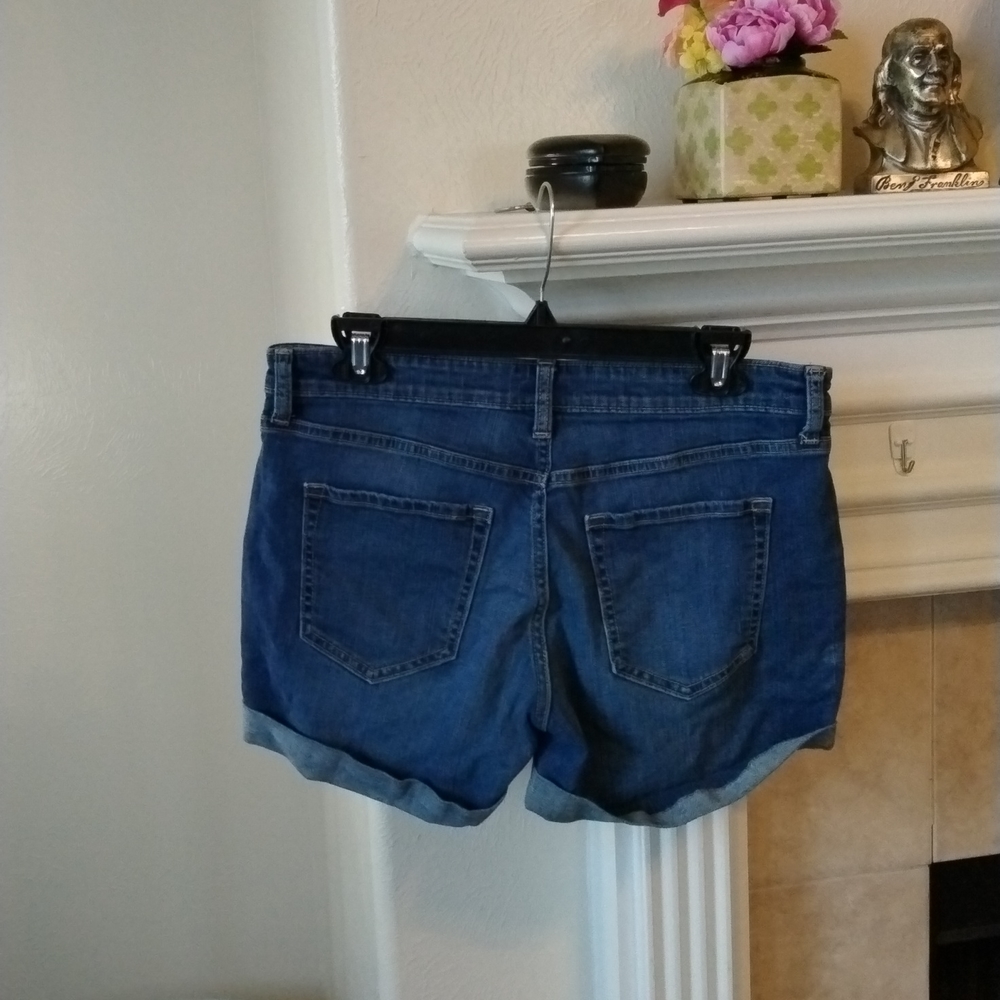 Gap Jean Shorts size 6 - Picture 3 of 6
